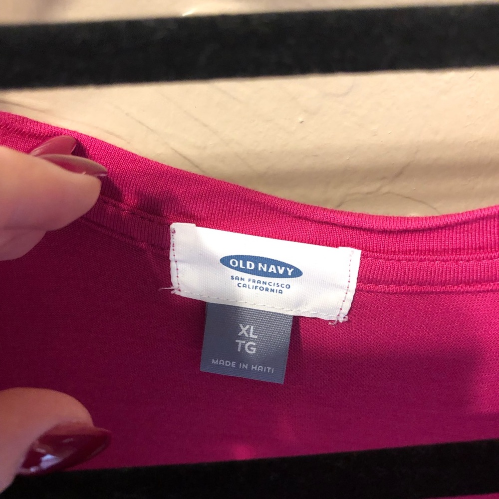 Pink V neck - Picture 3 of 3